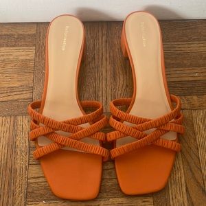 Worn once Reformation orange leather sandals block heel W’s sz.9.5